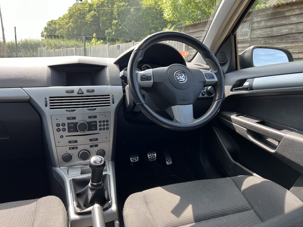Vauxhall Astra - Image 3
