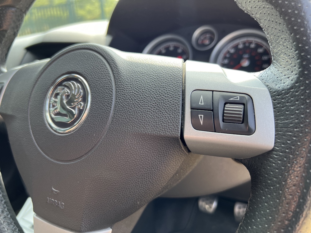 Vauxhall Astra - Image 29