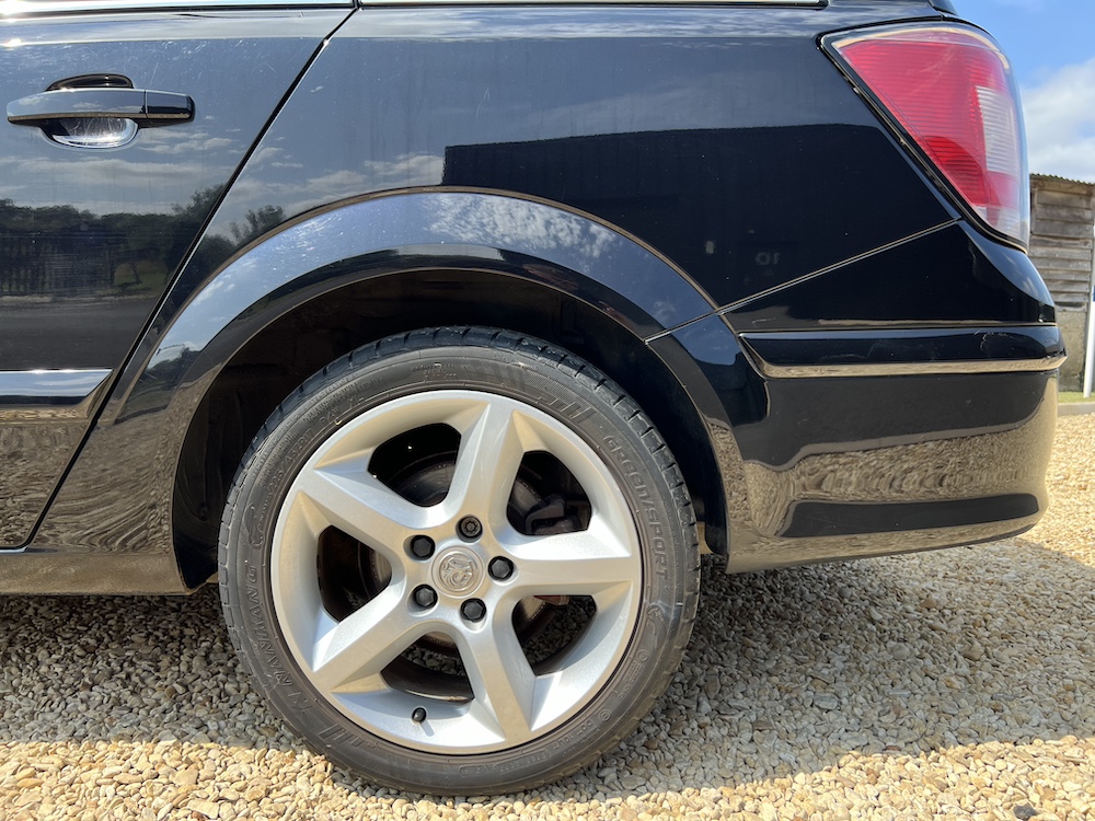 Vauxhall Astra - Image 6