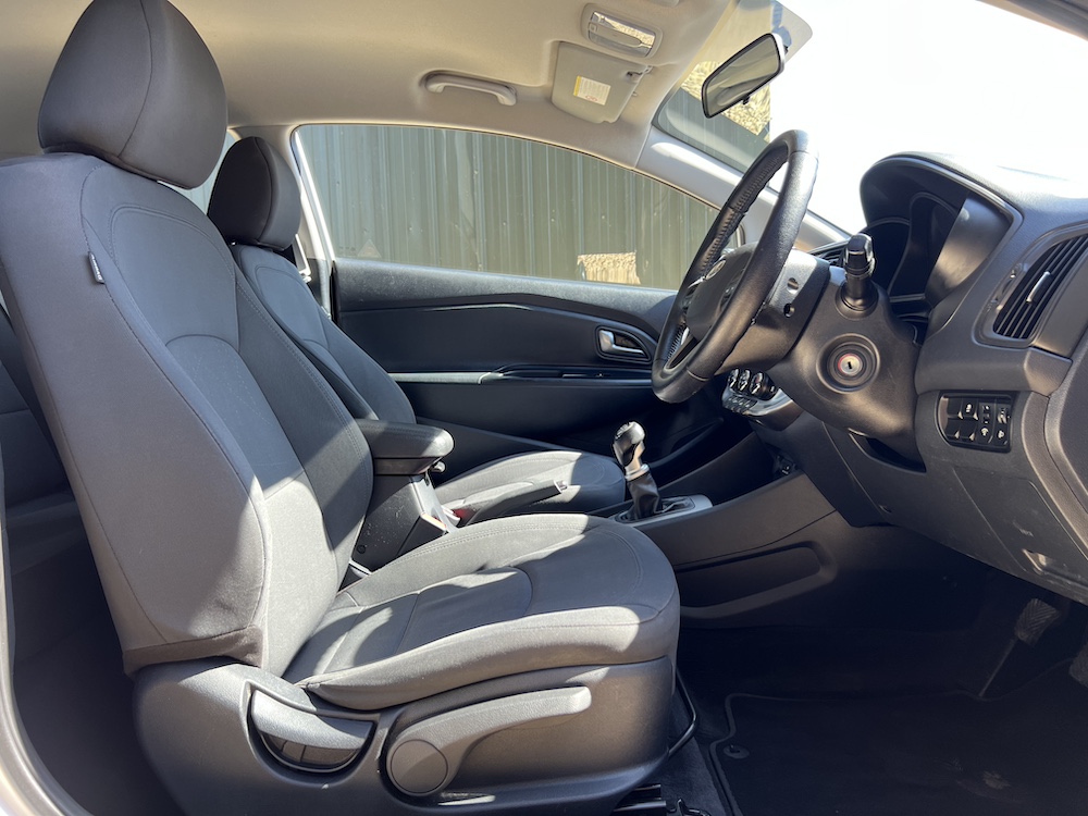 Kia Rio - Image 8