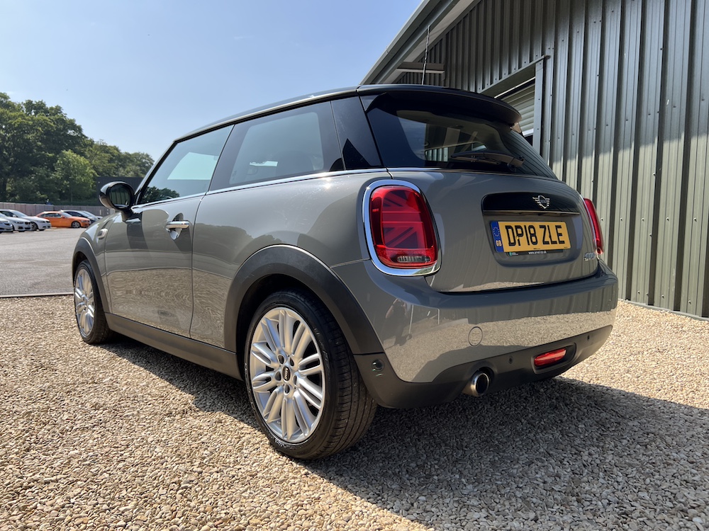 MINI Hatch - Image 23