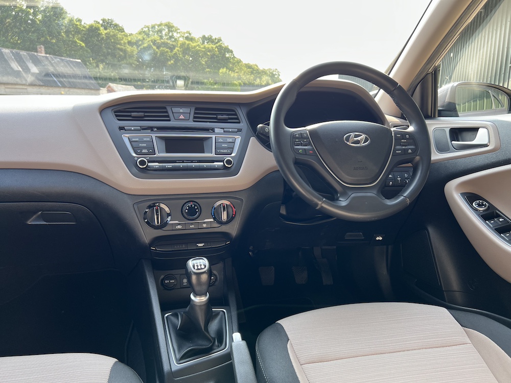 Hyundai i20 - Image 15