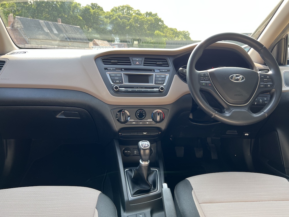 Hyundai i20 - Image 19