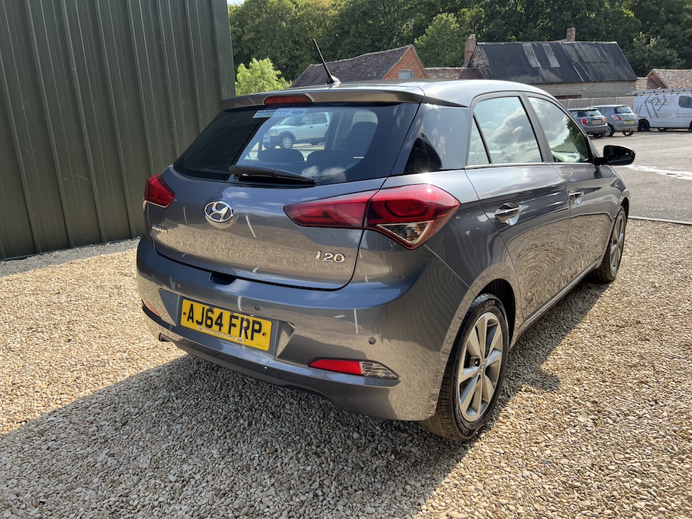 Hyundai i20 - Image 25