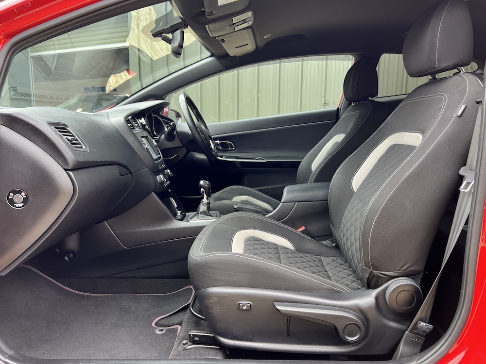 Kia Pro Ceed - Image 32