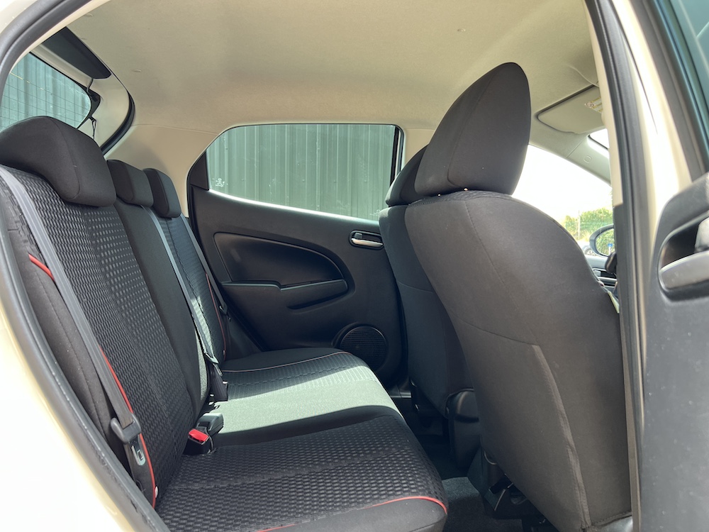 Mazda 2 - Image 11