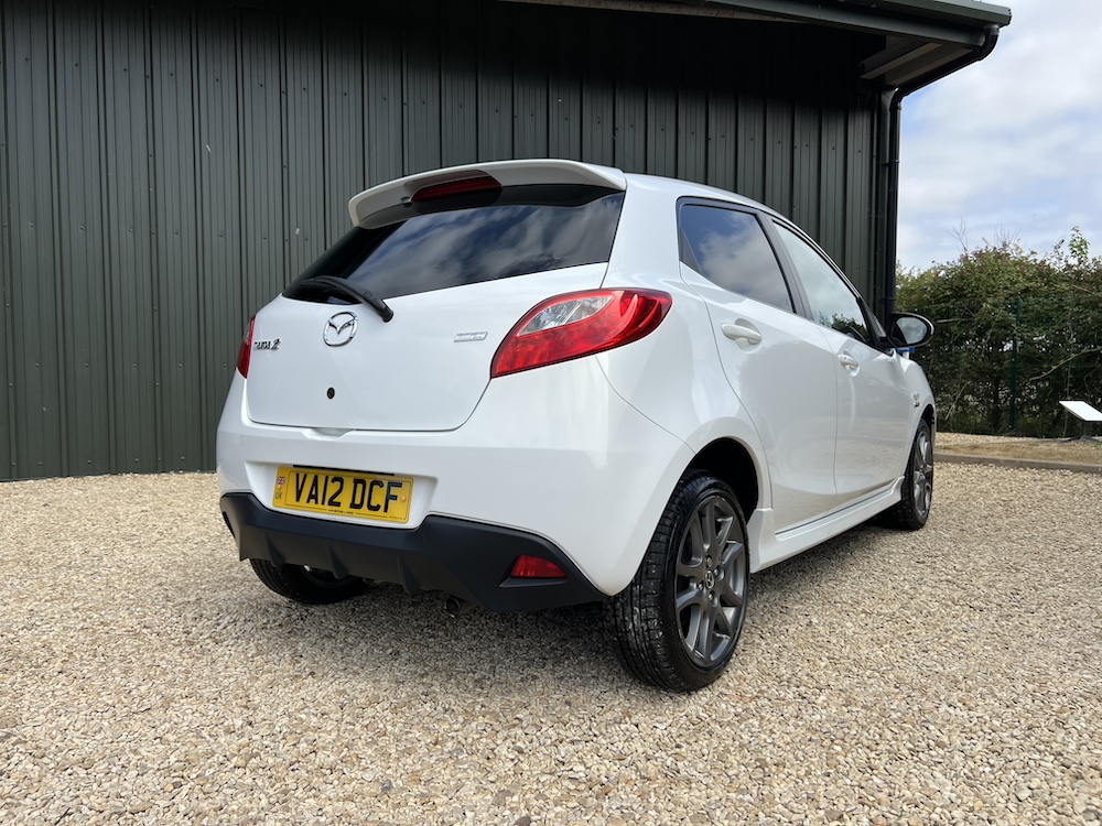 Mazda 2 - Image 57