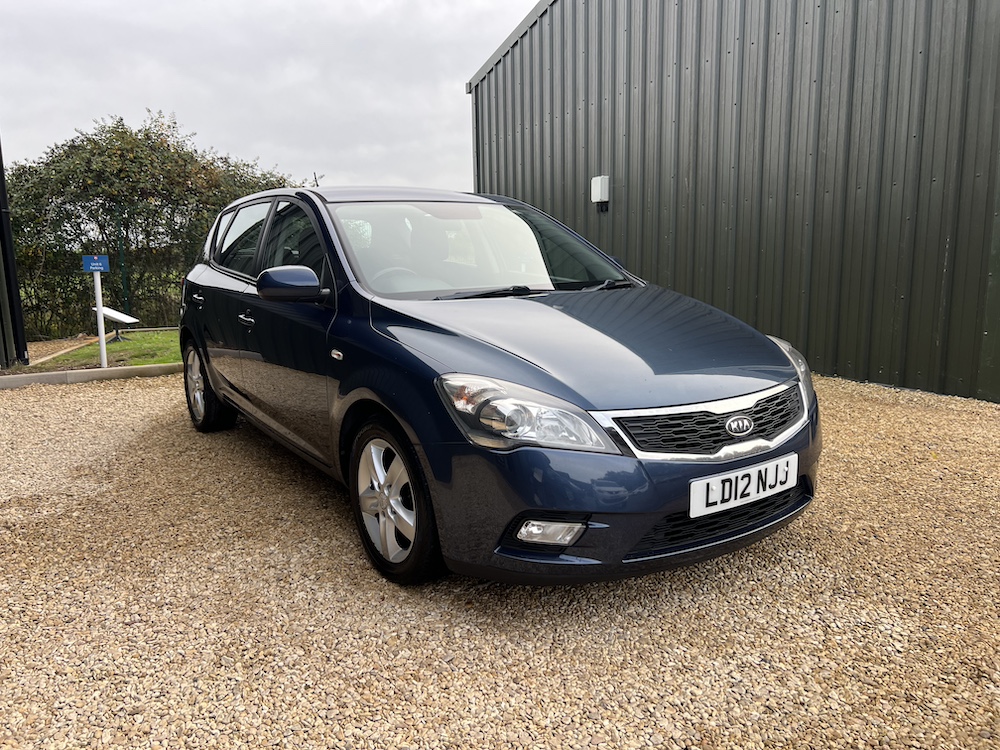 Kia Ceed - Image 29