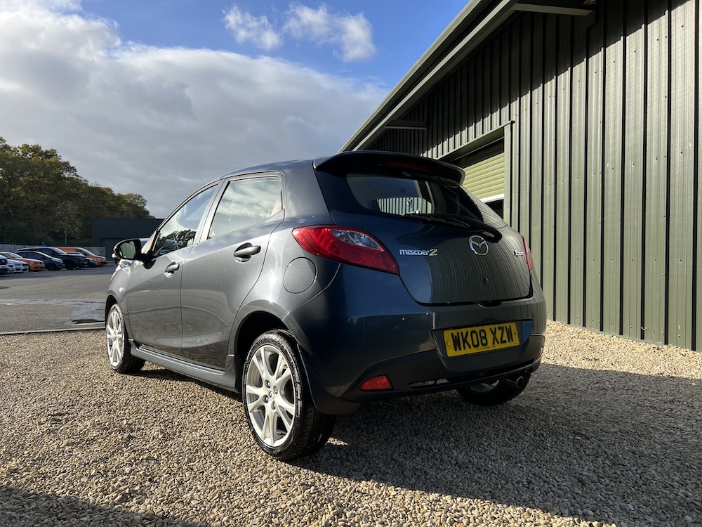 Mazda 2 - Image 11