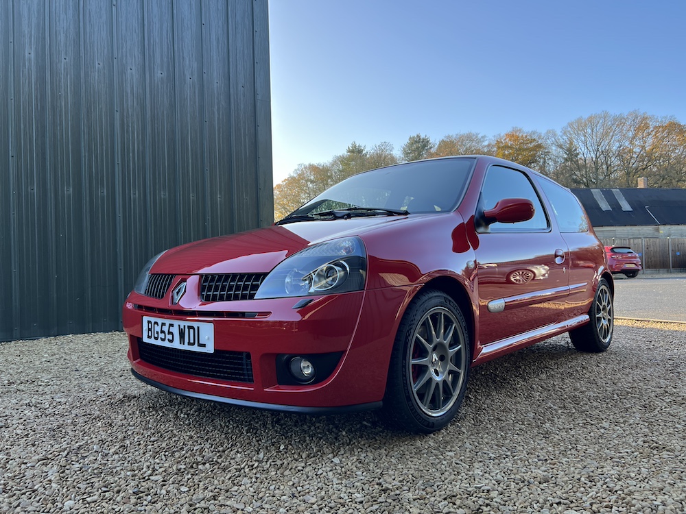 Renault Clio - Image 56