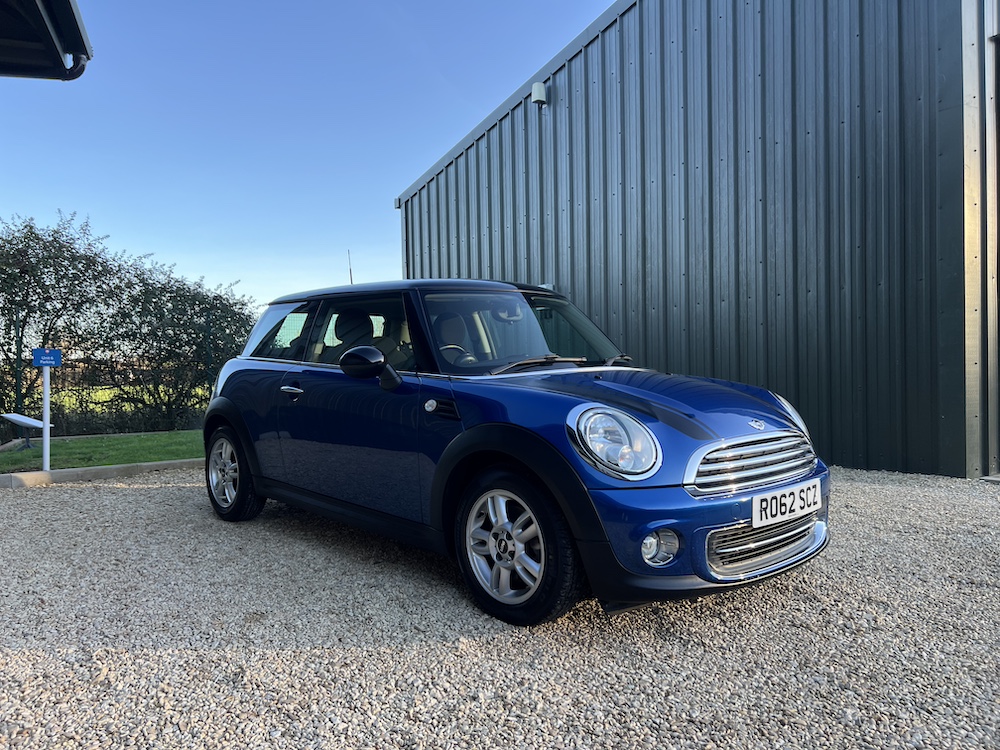MINI Hatch - Image 3
