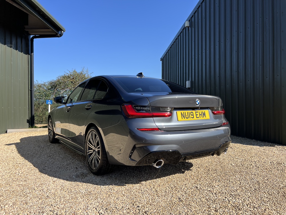 BMW 320i - Image 51