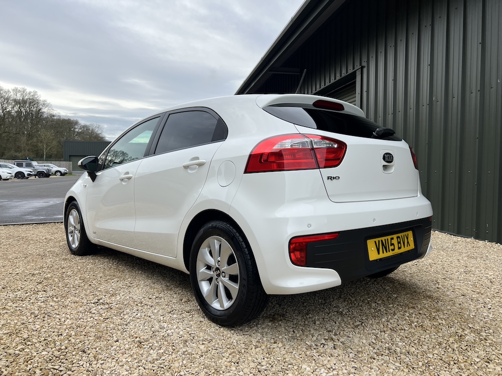 Kia Rio - Image 21