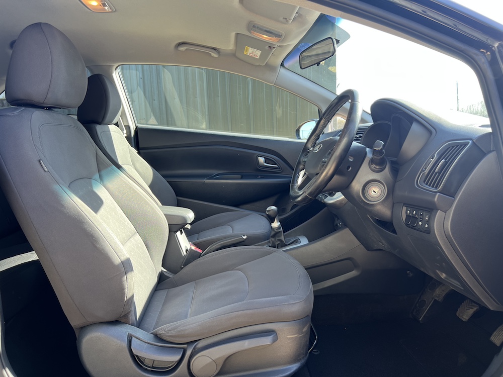 Kia Rio - Image 8