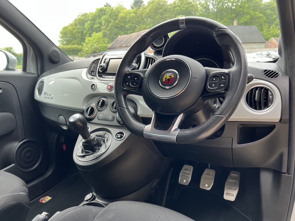 Abarth 595 - Image 11