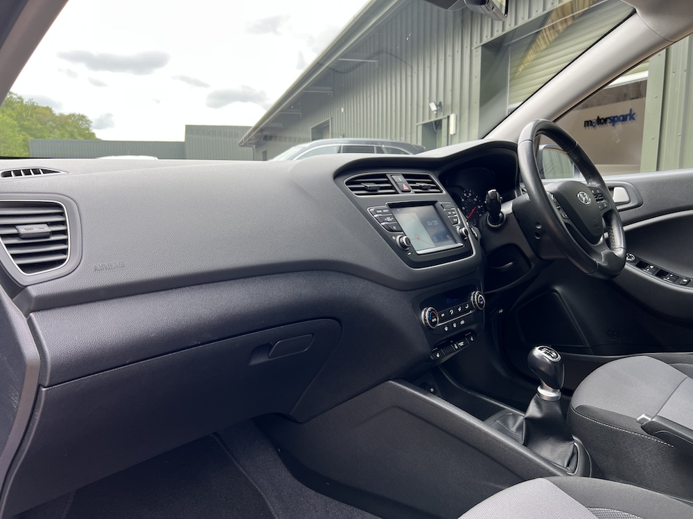 Hyundai i20 - Image 28