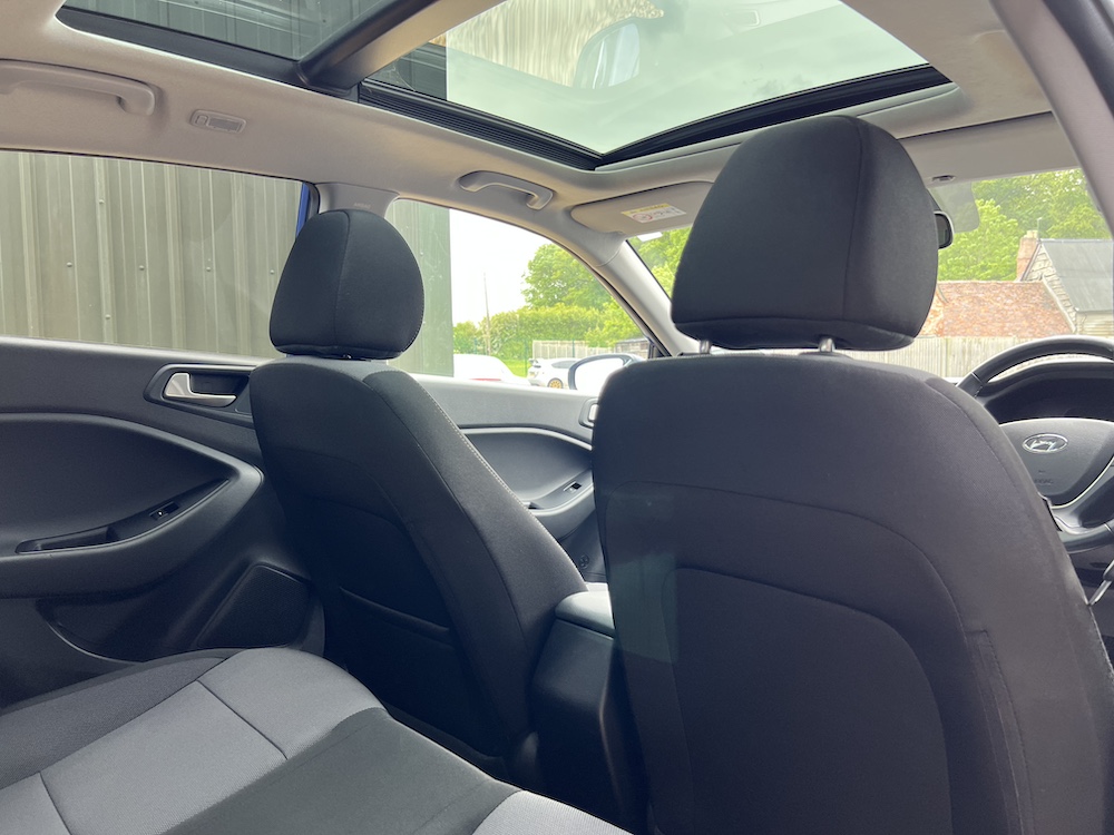 Hyundai i20 - Image 9