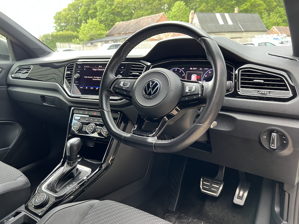 Volkswagen T-Roc R - Image 12