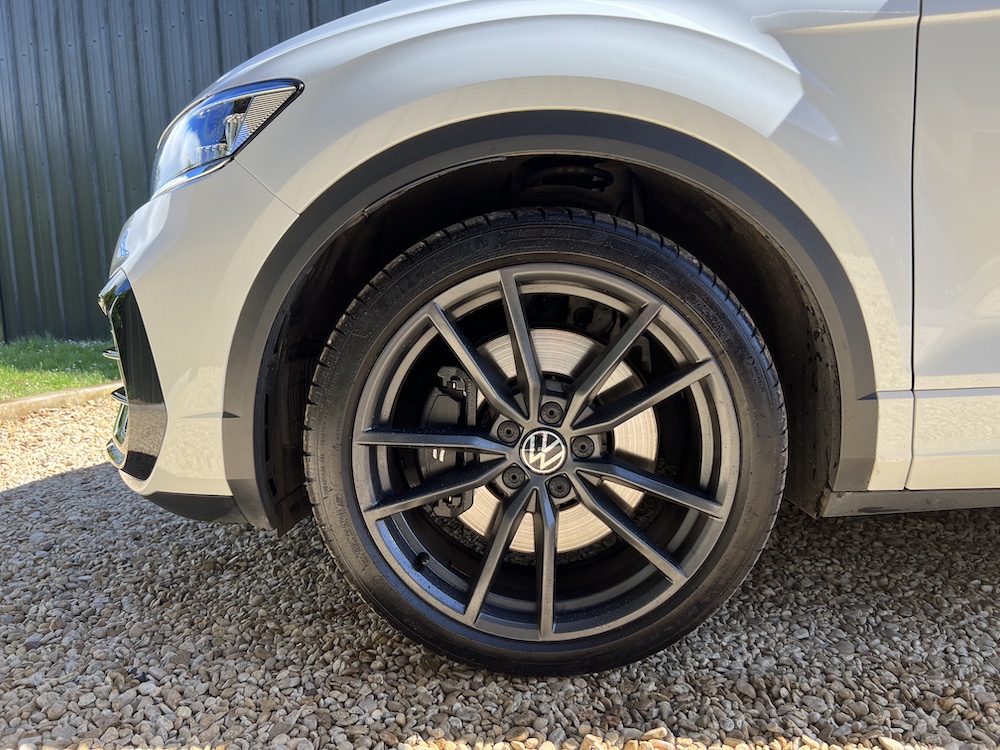 Volkswagen T-Roc R - Image 51