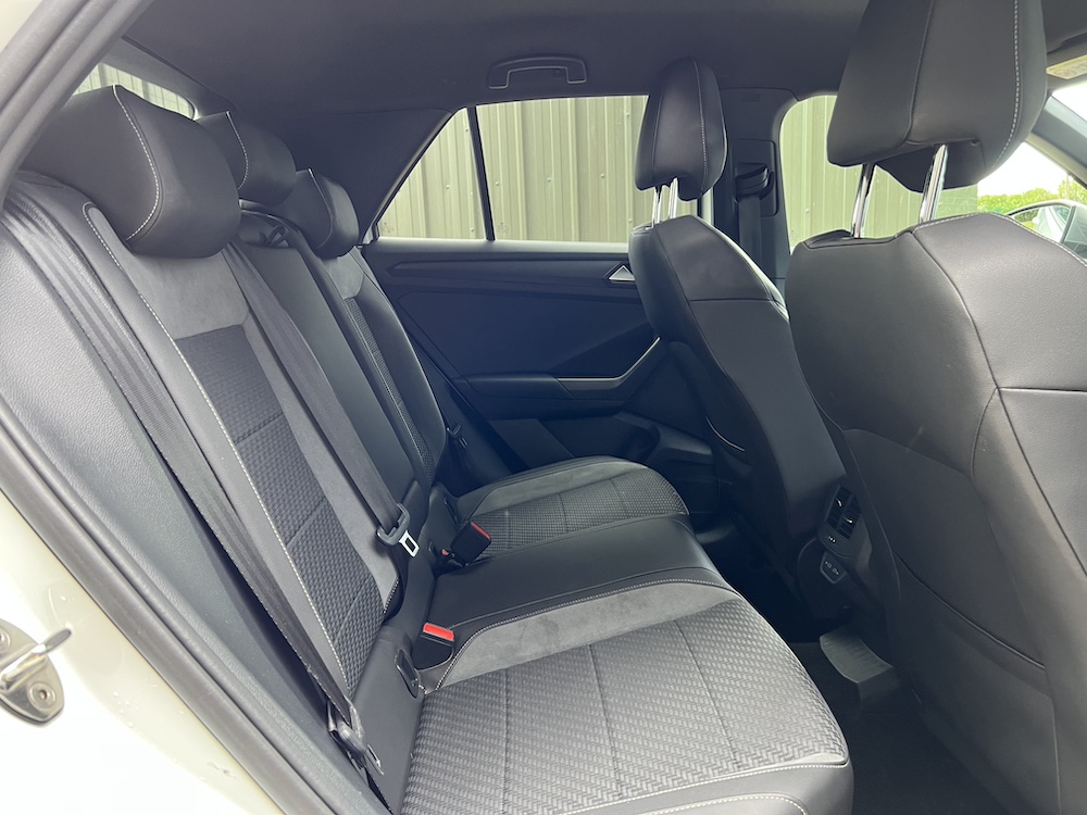 Volkswagen T-Roc R - Image 8