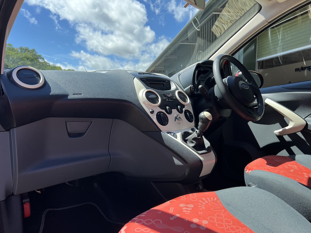 Ford Ka - Image 25