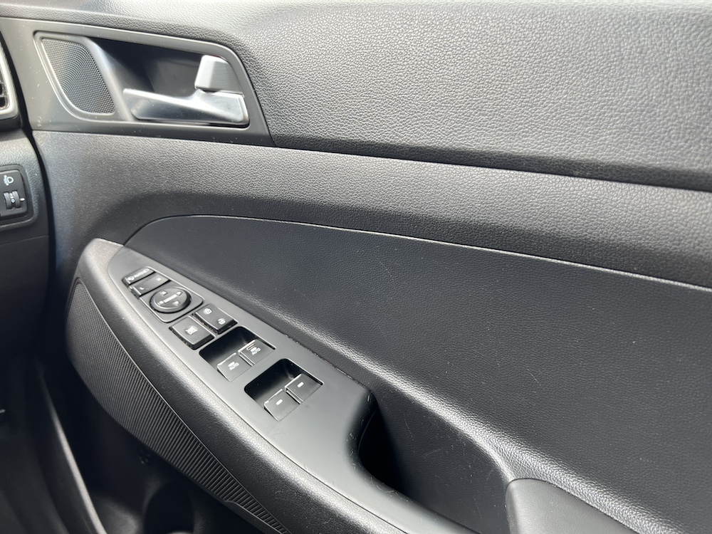 Hyundai TUCSON - Image 20