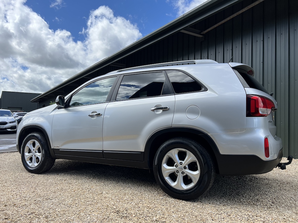 Kia Sorento - Image 25
