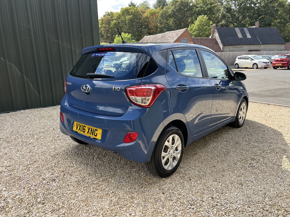 Hyundai i10 - Image 9