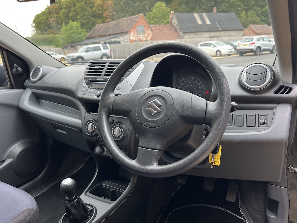 Suzuki Alto - Image 12