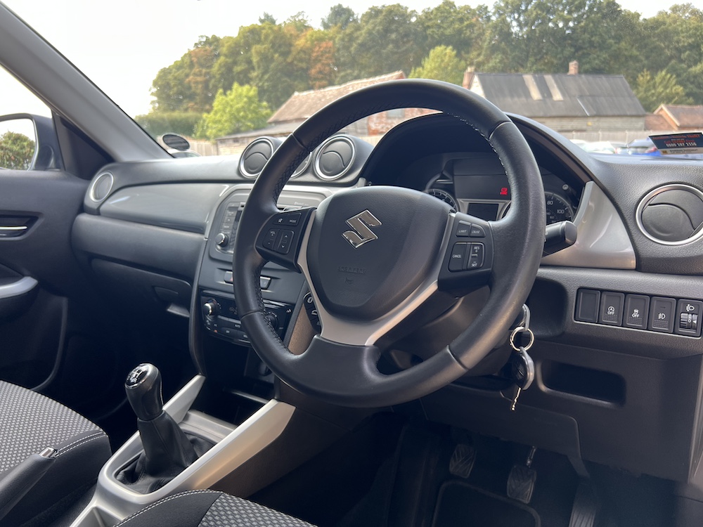 Suzuki Vitara - Image 12