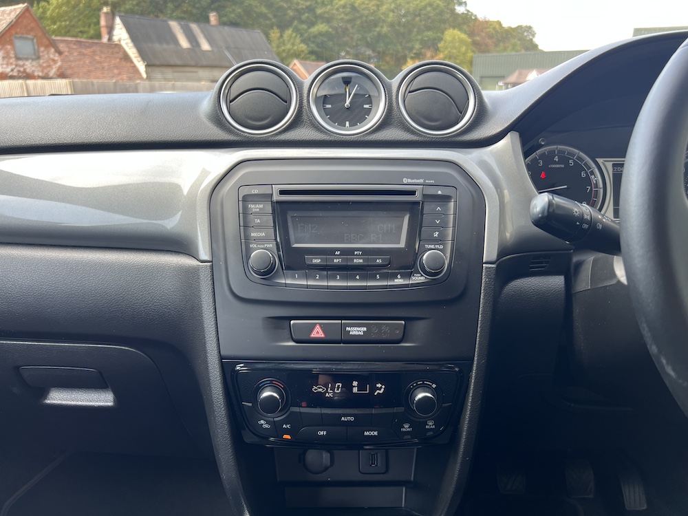 Suzuki Vitara - Image 16