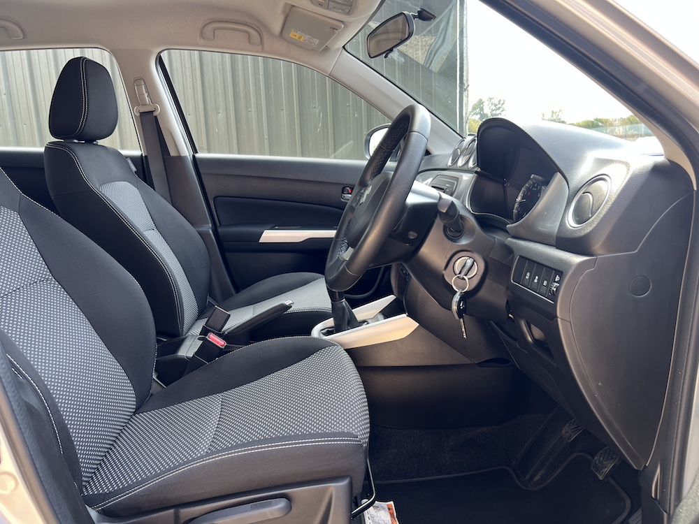 Suzuki Vitara - Image 10