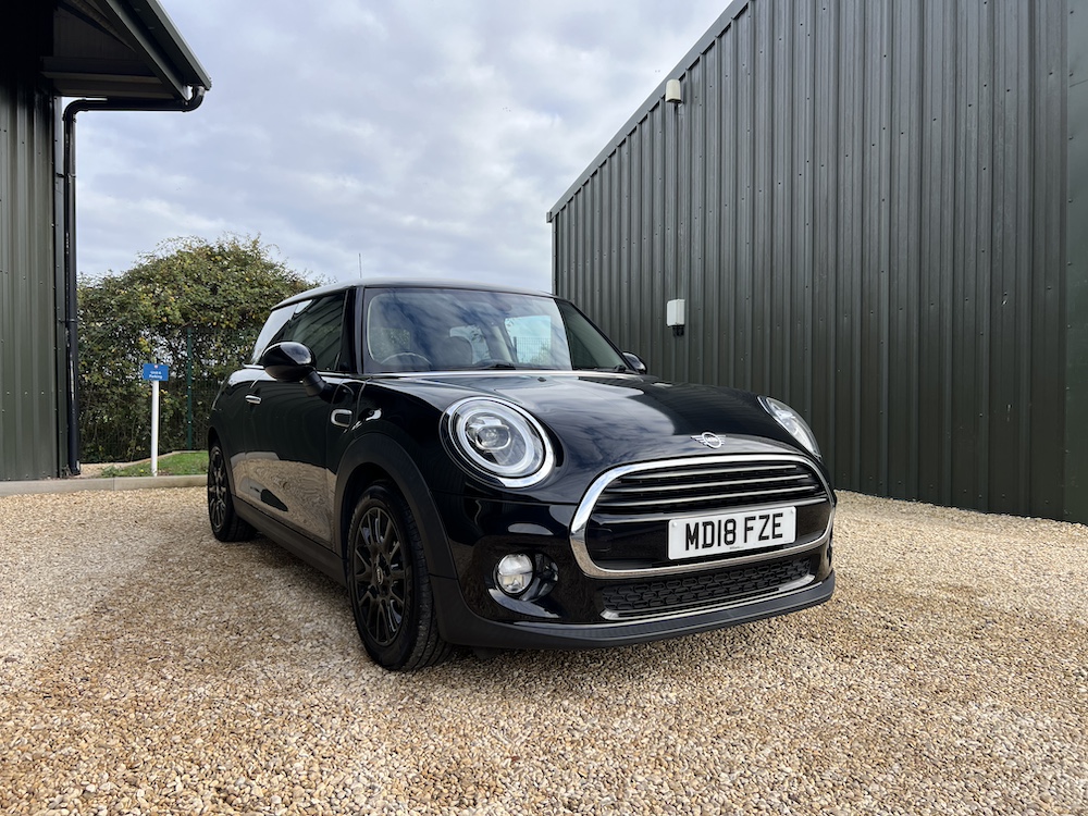MINI Cooper - Image 2