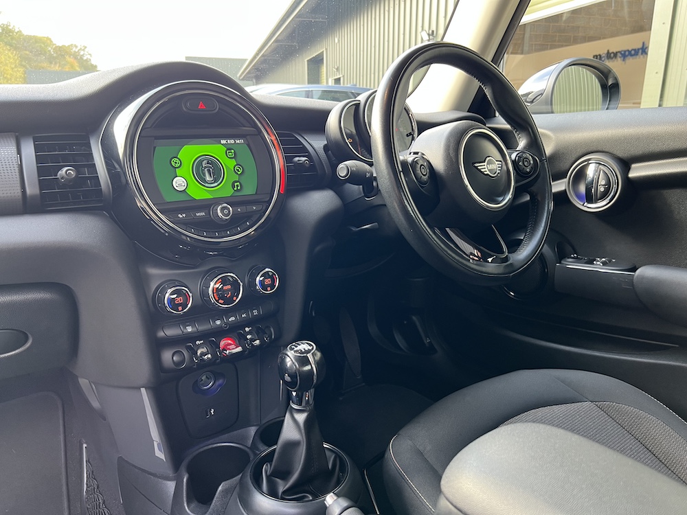 MINI Cooper - Image 34