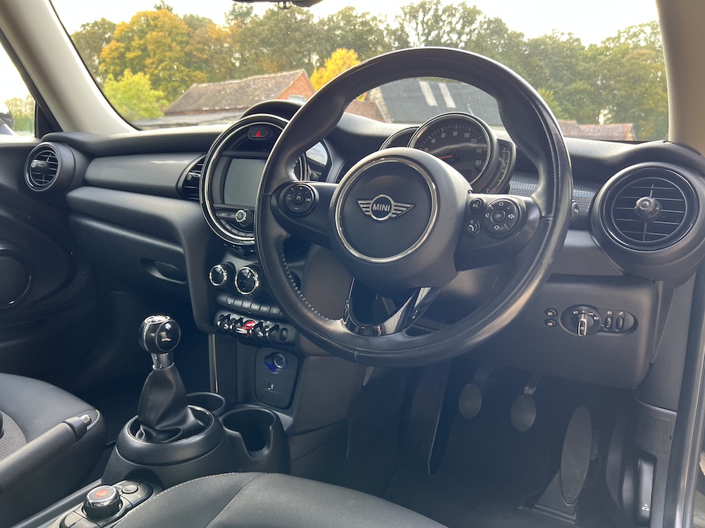 MINI Cooper - Image 10
